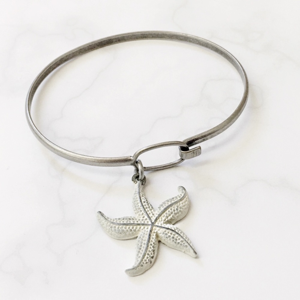 Hand Painted Gleeful Peacock Bangle